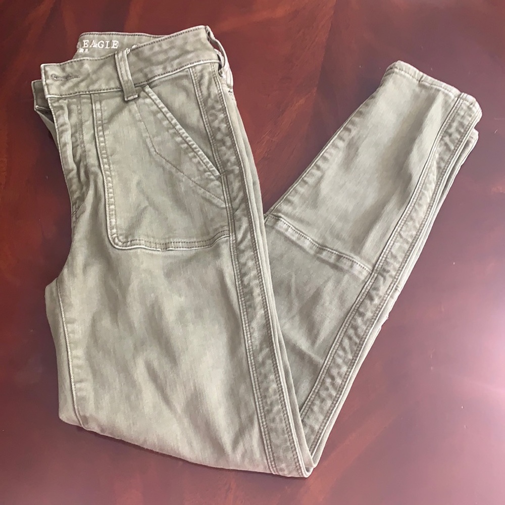 American Eagle Jean Hi-Rise Crop Sz 4 Short Army Green